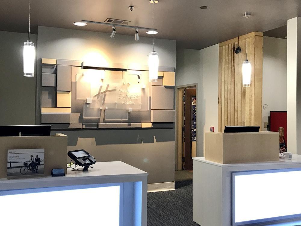 Express North By Ihg Hotel